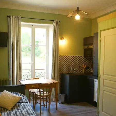 Le 110, Un Grand Studio 2 Etoiles, Pour Tout Faire A Pied Aix-les-Bains Exterior photo