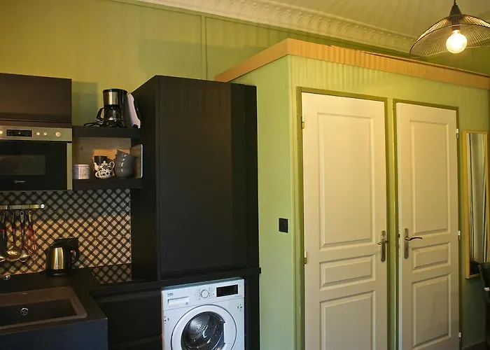 Le 110, Un Grand Studio 2 Etoiles, Pour Tout Faire A Pied