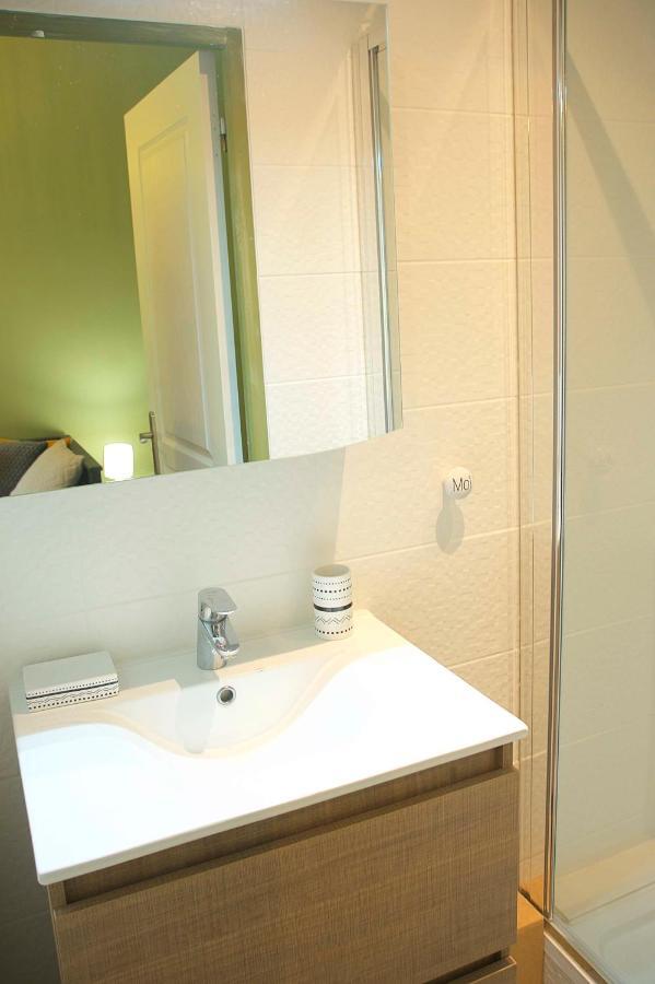 Le 110, Un Grand 2 Etoiles, Pour Faire A Pied * Aix-les-Bains